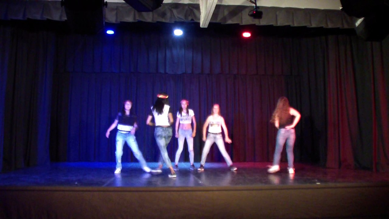 YEAH 3X par les ADOS groupe 1 Gala Mjc Romilly JUIN