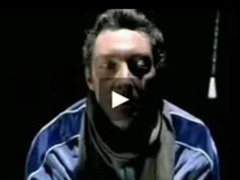 Video Clip-Fou Ta Cagoule-Michael Youn