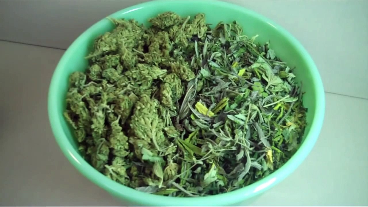 How To Make CANNA-OIL: Healthy MEDICAL MARIJUANA INFUSED COOKING OIL~Easy Recipe!