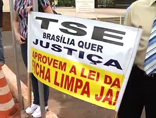 Jornal local: Protesto TSE