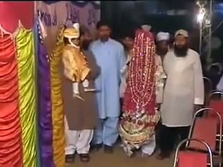 Funny Accident in Pakistani Wedding!