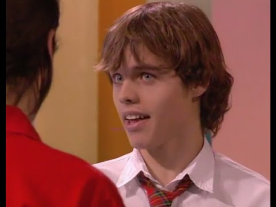 Rebelde Way II capítulo 122, Marizza no es un trofeo