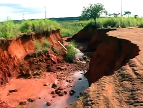 Jornal local: Erosao Ceilandia