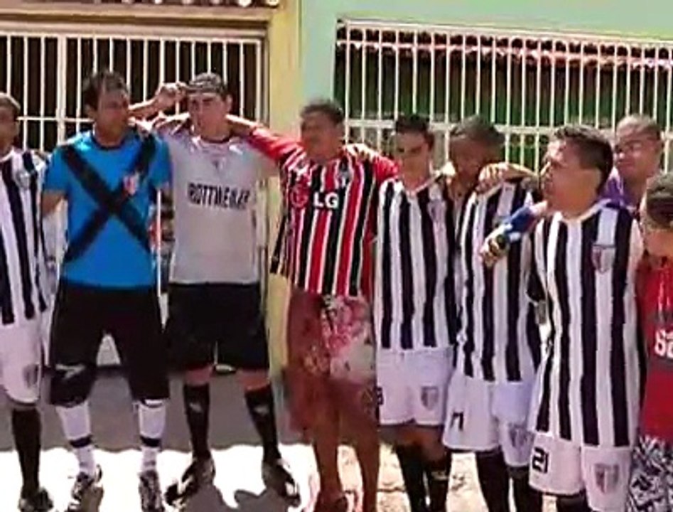 Jornal local: Amador