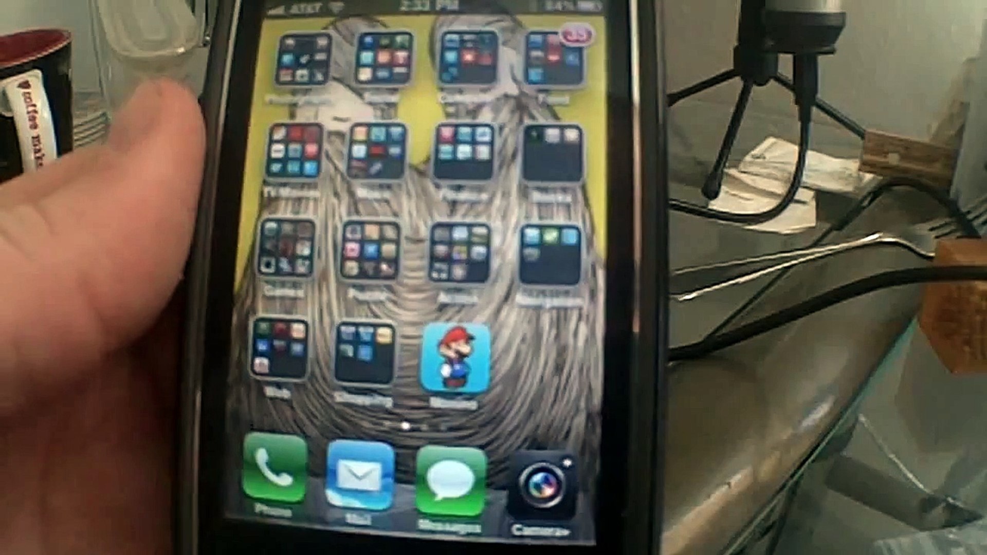 Super Mario Bros. Knockoff iPhone Game - iOS App Fake Mario