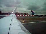 Boeing 737 800 winglets Take off LGA NY