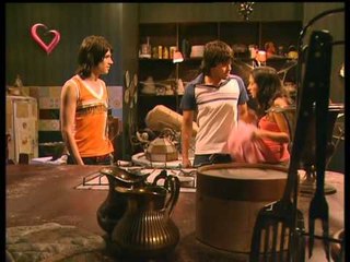 El Refugio - Capitulo 3, Solo con Belu