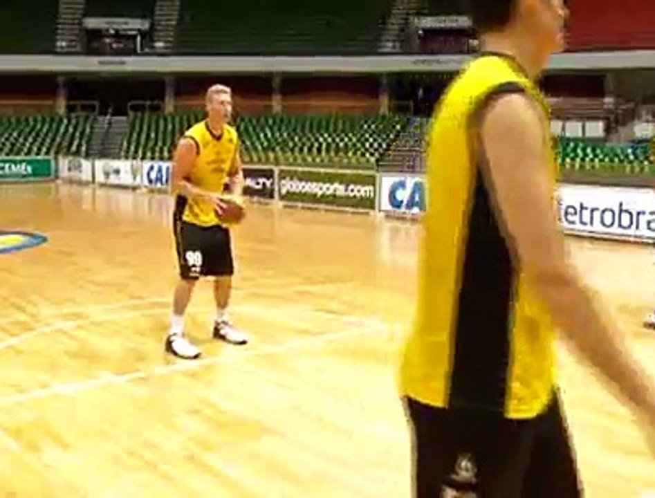 Jornal local: basquete