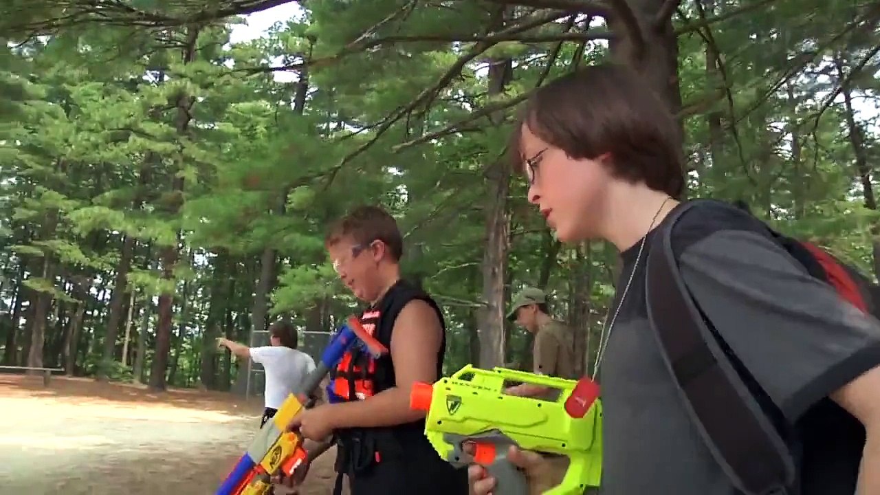 NERF Camp Zombie Adventure: Robbie's Rescue