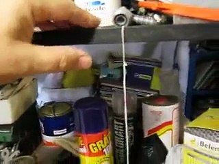 Armadilha para Ratos - Rearmando a mesma armadilha.avi