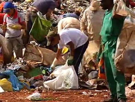 Jornal local: aterro samambaia