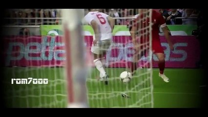 Lionel Messi Vs Cristiano Ronaldo ● Panna Show ● HD