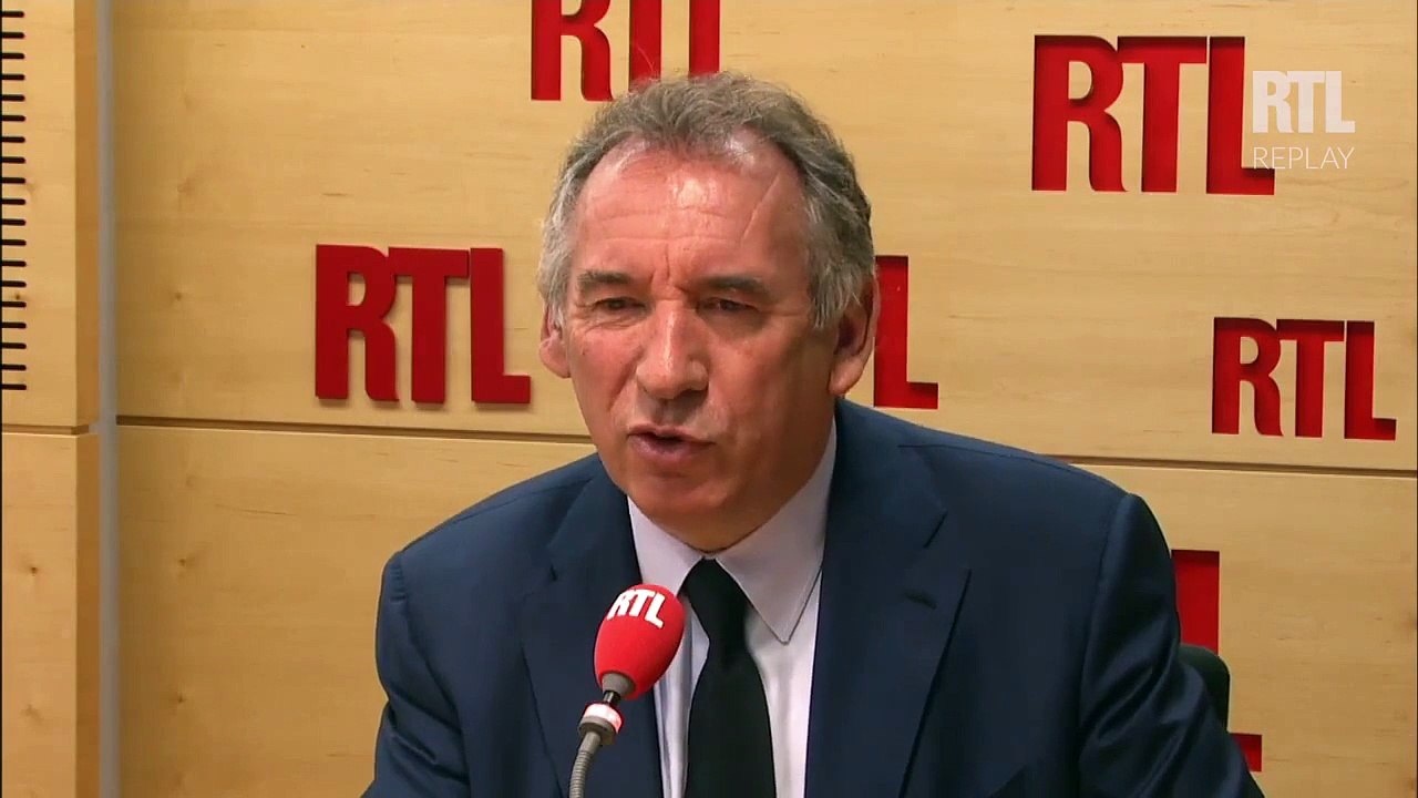 François Bayrou ironise sur l'humour "extrêmement raffiné" de Nicolas Sarkozy