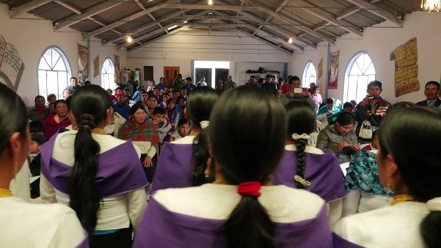 El papa podría llegar tarde para indígenas ecuatorianos