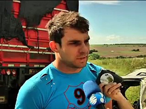 Jornal local: acidente br-020