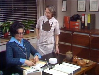 Mind Your Language - Episode 10 - Hello, Sailor