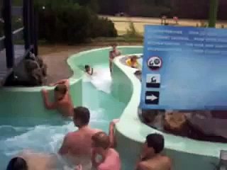 gevaarlijk ongeluk  in zwembad hengelhoef