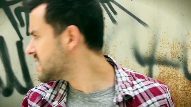 COMMENT ESQUIVER UN ZOMBIE