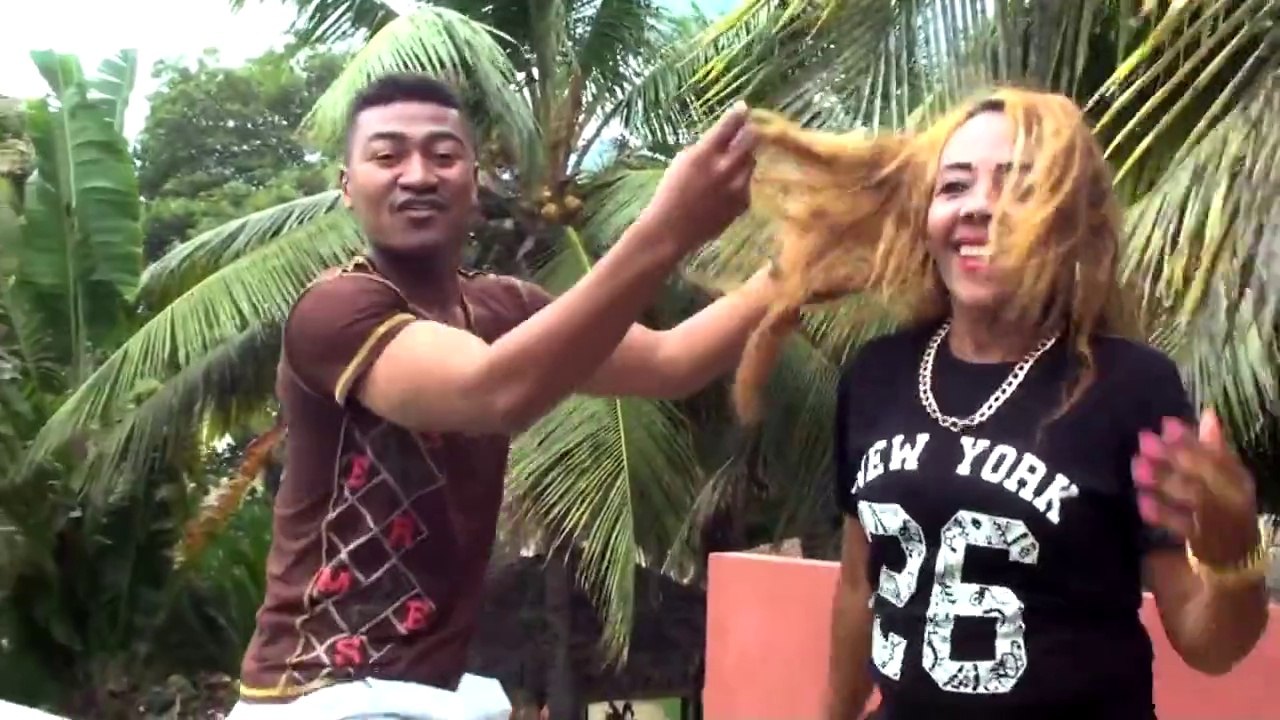 VIAVY CLARISSE      FILAMINAGNA(gasy malagasy)