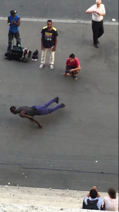 Street dance in front of the Palais Garnier