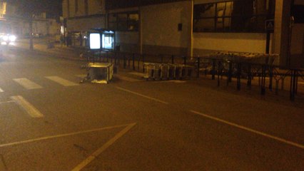 Les agriculteurs poursuivent leur périple au Lidl puis chez Entremont