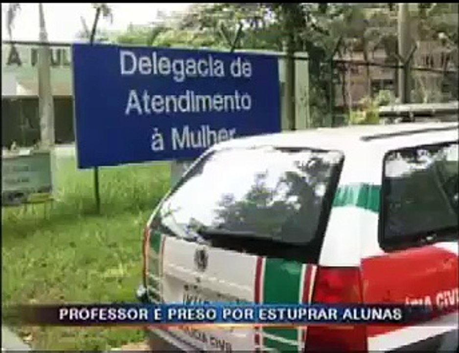 Professor pedófilo
