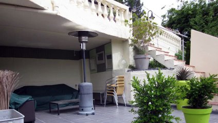 A vendre - Maison/villa - Nice (06100) - 4 pièces - 100m²