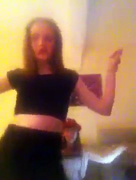 Me and my mum 'mama Swiftie' dancing to shake it off