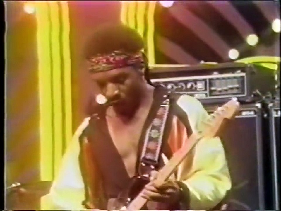 The Isley Brothers - Who's That Lady & Live It Up...(Soul Train...74')