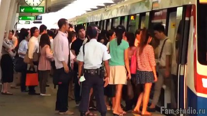 Бангкок - Скайтрейн. Наземное метро (клип)