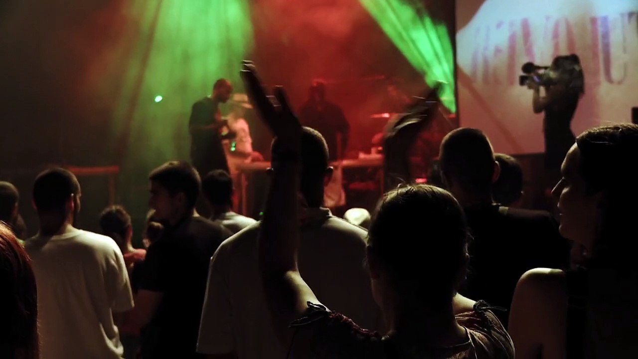 Extrait du film “Esto Es Lo Que Hay, Chronique d'une Poésie Cubaine” (JHR Films) de Lea Rinaldi