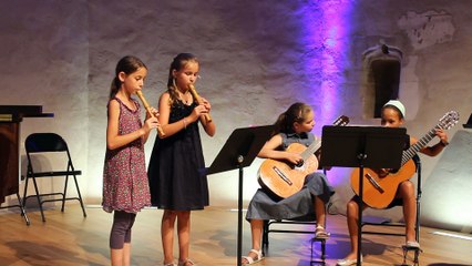 Conservatoire de Manosque : Flûtes à bec et guitares pour l'inauguration de l'auditorium