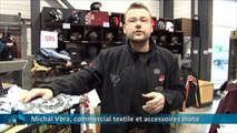 Le métier de vendeur en accessoires moto