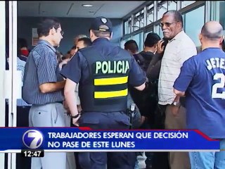 Continúan negociaciones por incremento salarial de sector público