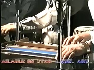 Nusrat Fateh Ali Khan Singing Imran Khans Favourite Qawali on His Request, Rare Video