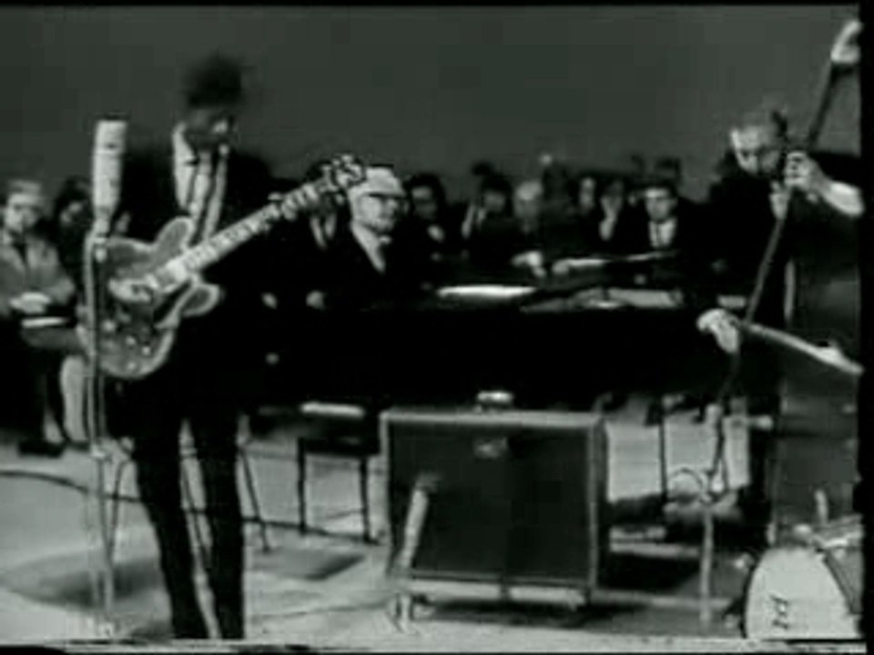 Chuck Berry - The Things I Used To Do