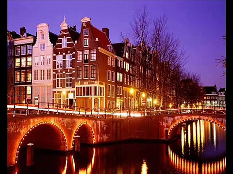 Wim Sonneveld - Aan de amsterdamse grachten (by Richard Esveldt)