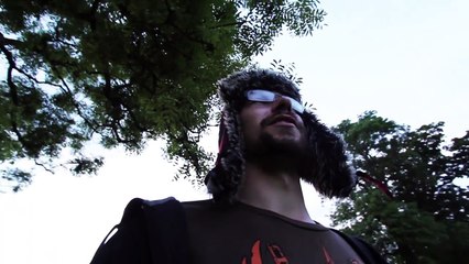 Cattle Attack Turns Photoshoot Into a Nightmare