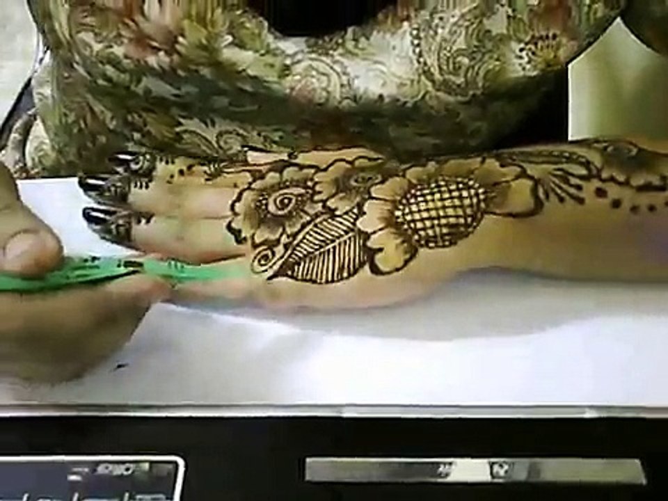 Arabian Henna - YouTube