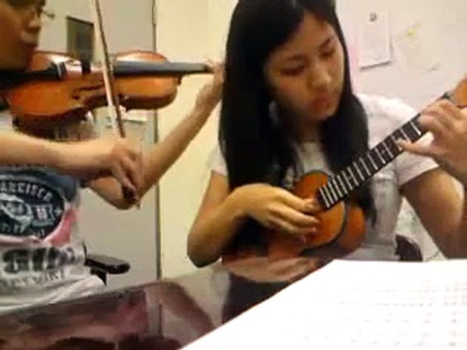 Canon in D 合奏成 Canon in XD  (Ukulele Violin duet)