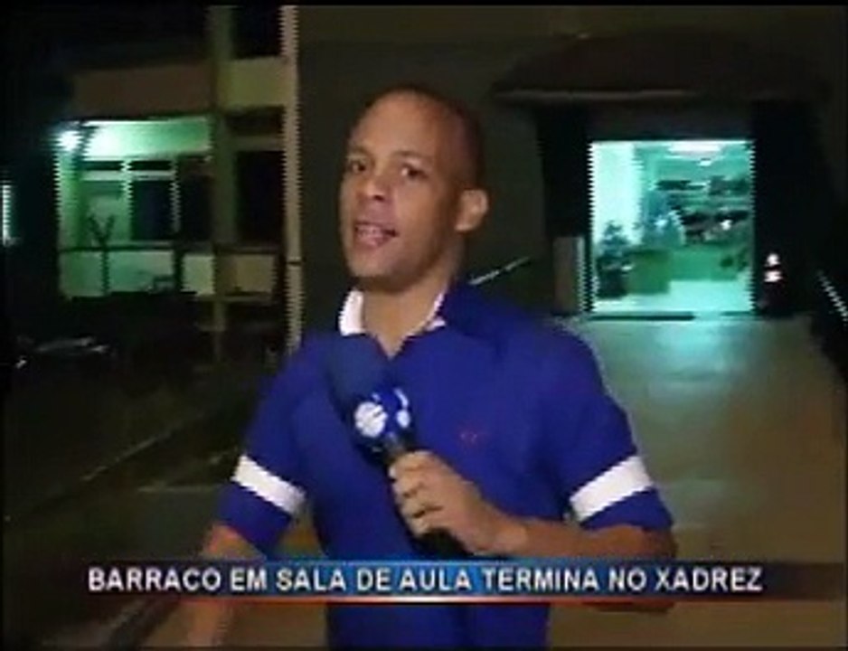 Confusão com professora