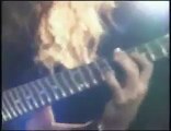 Megadeth New Guitarrist Kiko Loureiro playing - Escaping