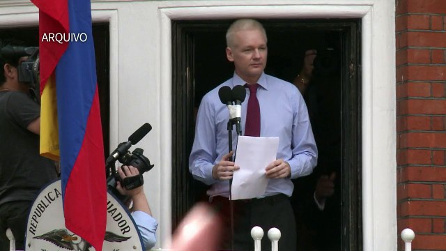 Acusações de agressão sexual contra Assange prescrevem