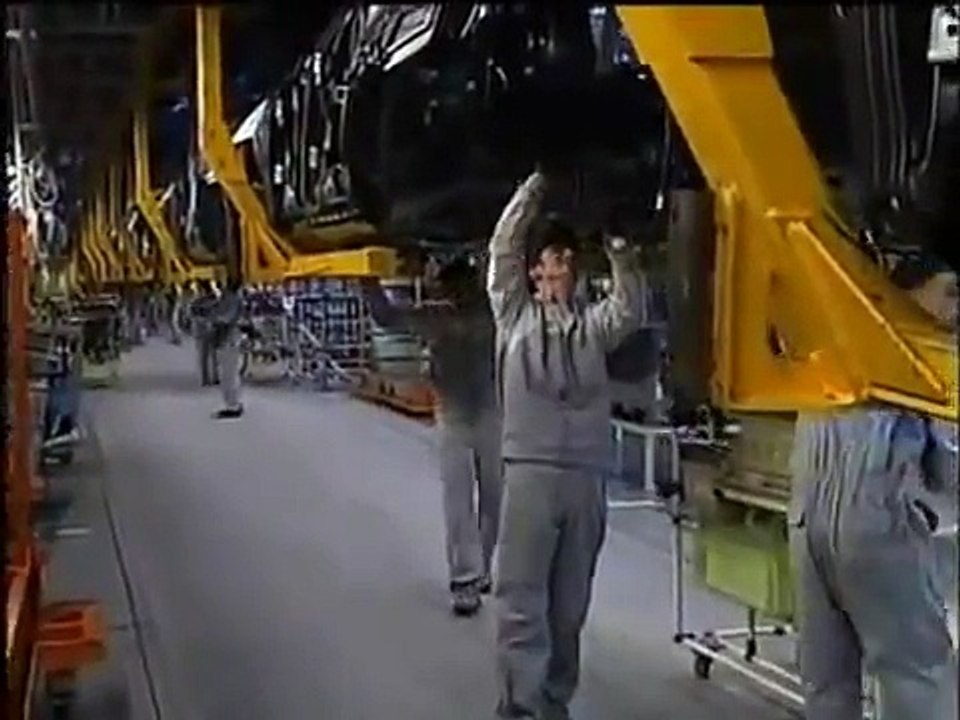 Usine PSA Rennes - Fabrication de la citroen C5 (vidéo 3/3)