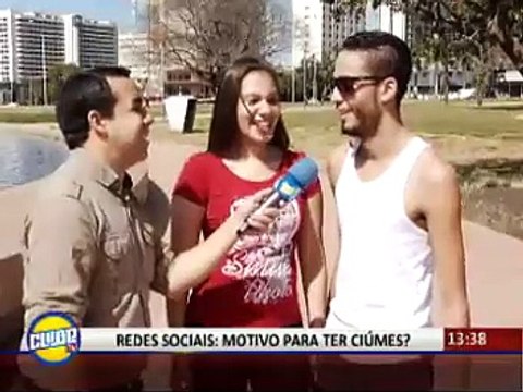 Enquete! Redes Sociais: motivo para ter ciúmes?