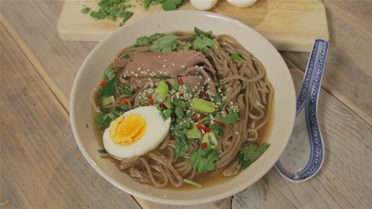 Eat Clean: Spicy Beef Noodle Soup