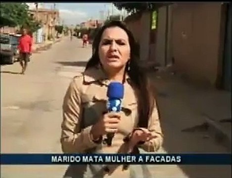 Homem mata mulher a facadas