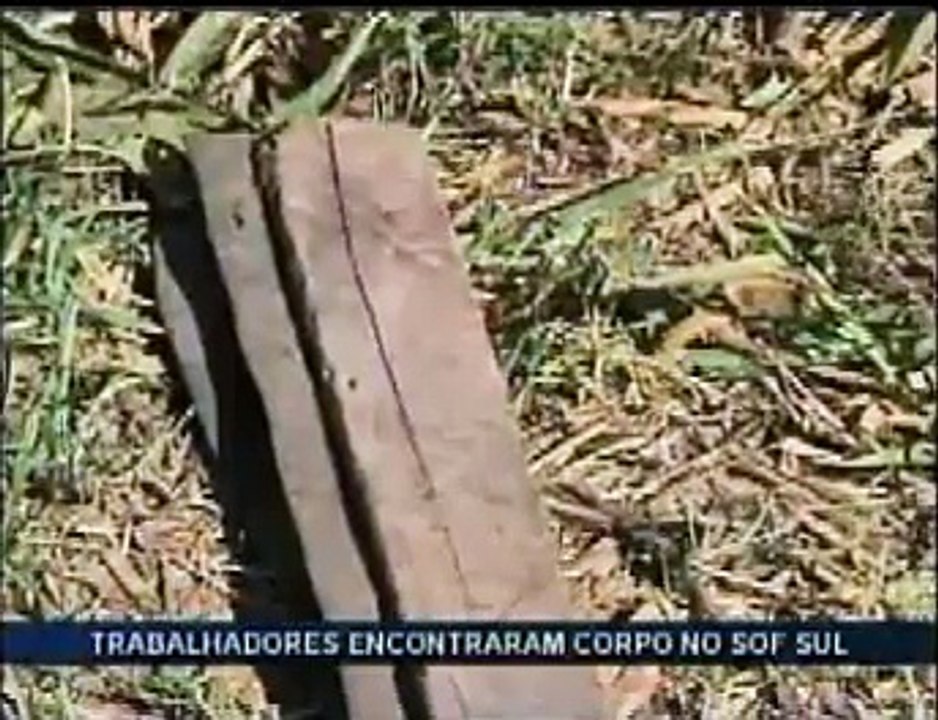 Morto a pauladas