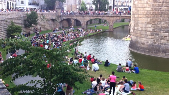 Concert aquatique, douves du Château des ducs
