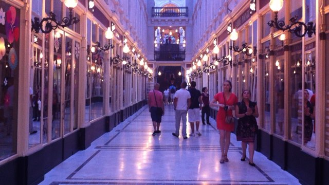 Passage Pommeraye de nuit